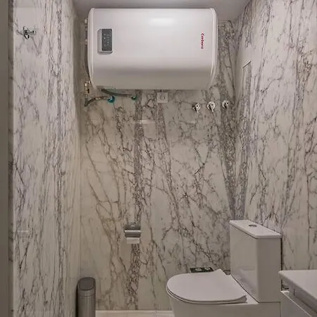 Luxury Loft On The Valencie